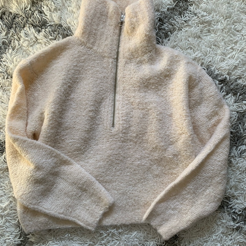 Aritzia half zip sweater